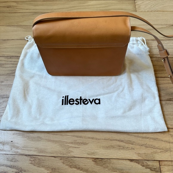 Illesteva Flamingo Flap Shoulder Bag - Picture 5 of 9